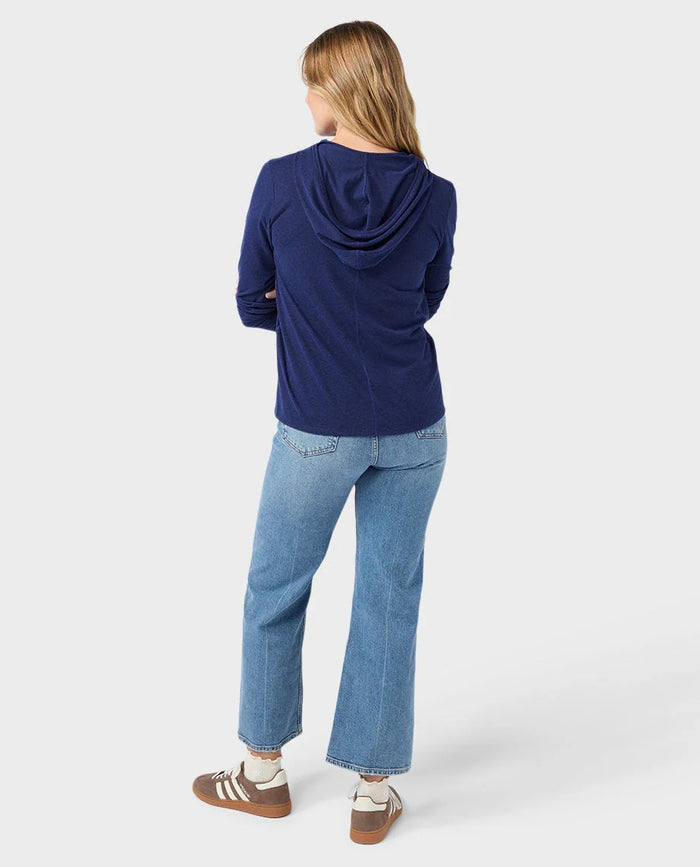 AllTrails x Stio Women's Divide Hooded Pullover - Mountain Shadow Heather Midlayer Stio