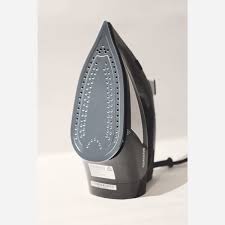 Brabantia Steam Iron With Non-Stick Plate