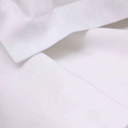 Close-up of 300TC Cotton White Fitted Sheets
