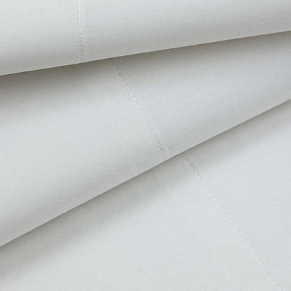 Close-up of 300TC Cotton Ivory Fitted Sheets