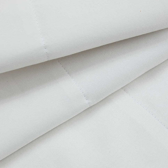Close-up of 500TC Egyptian Ivory Cotton Flat Sheet