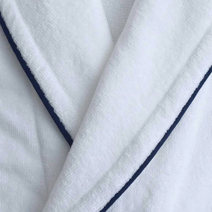 Close-up of Empire Velour White / Navy Bath robe
