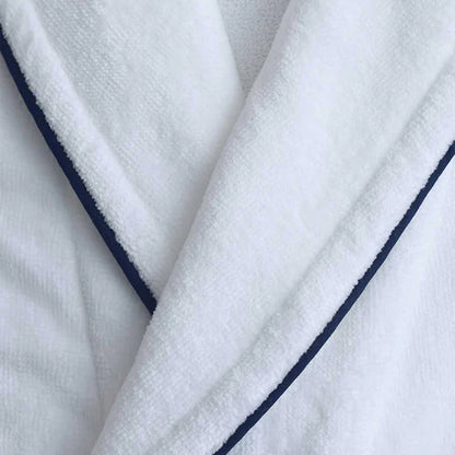 Close-up of Empire Velour White / Navy Bath robe