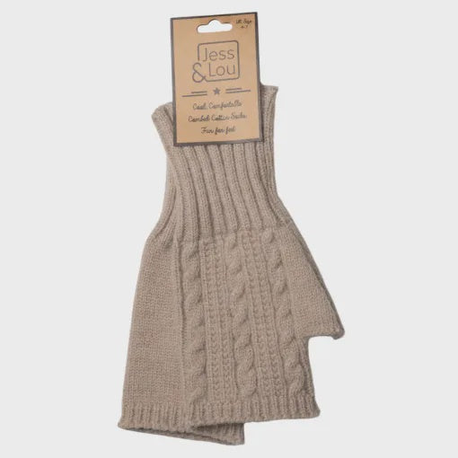 Jess & Lou Cosy Cable KnitFingerless Gloves - Oatmeal